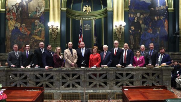 Senator Martin Takes Oath of Office to Begin Third Term Representing Lancaster, Berks Counties