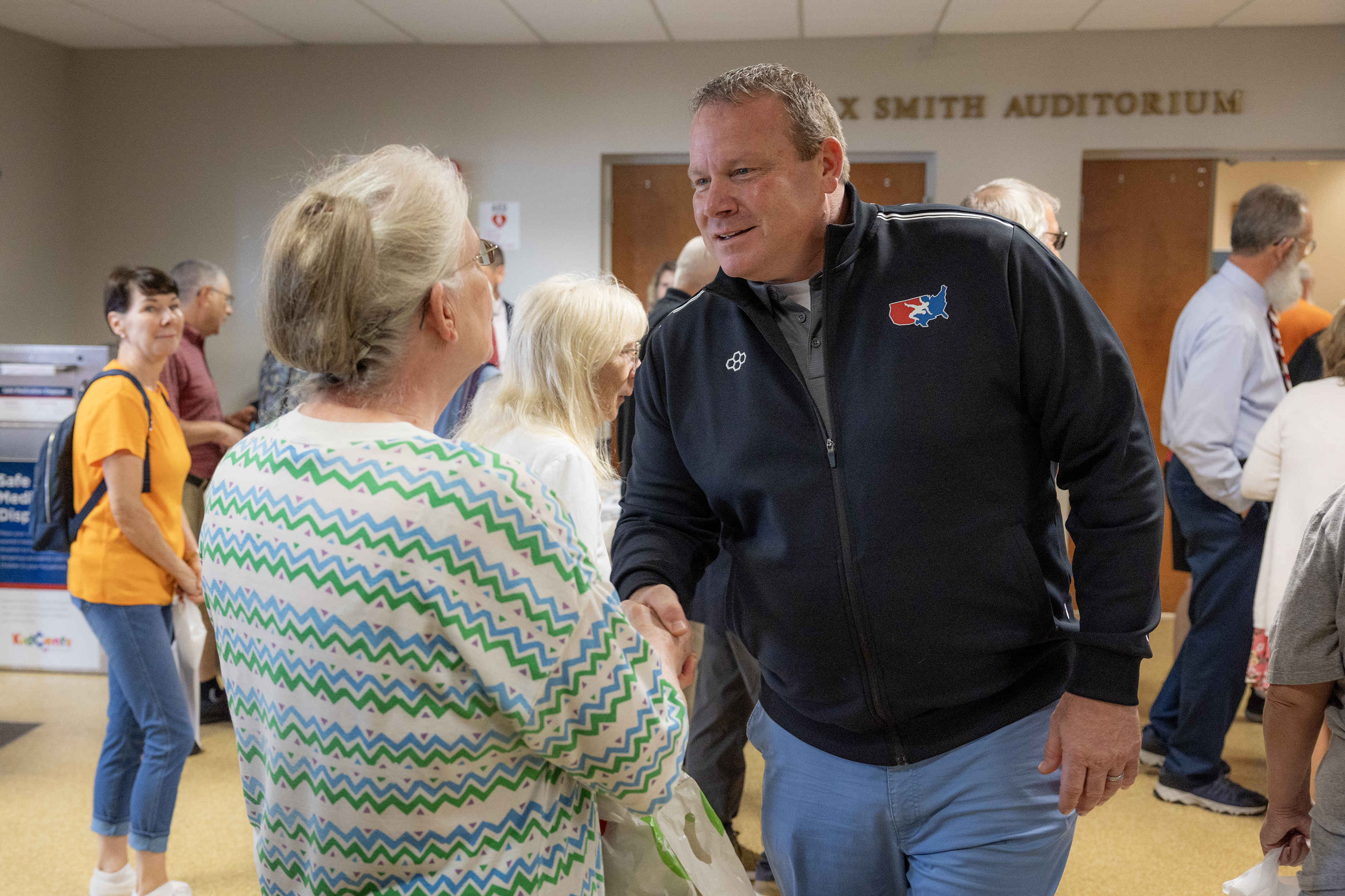 Senator Martin meets with local members of the community during his 2026 Senior Expo. 